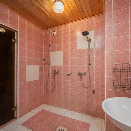 Вилла Puhkepesa 6 *